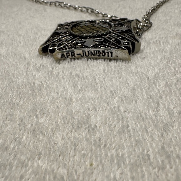 Vintage Vampire Necklace Gothic Cross Pendant Unisex - Picture 8 of 13